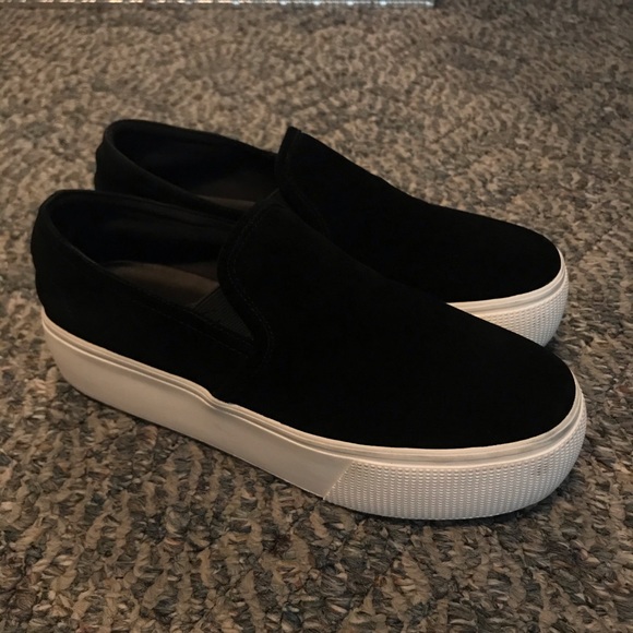 Steve Madden slip on sneaker - Picture 5 of 5